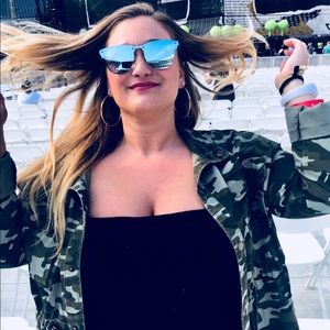 Meet your Posher, Riley